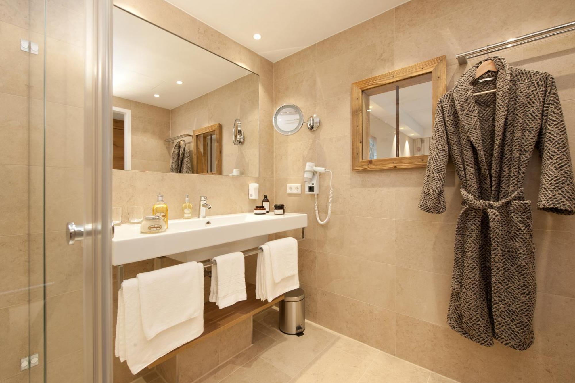 Hotel Zur Post Rohrdorf  Dış mekan fotoğraf